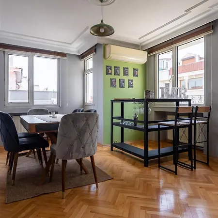Cool 3 Bedroom In Nisantasi * Istambul