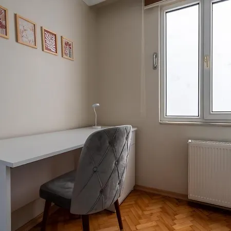 アパート Cool 3 Bedroom In Nisantasi イスタンブール