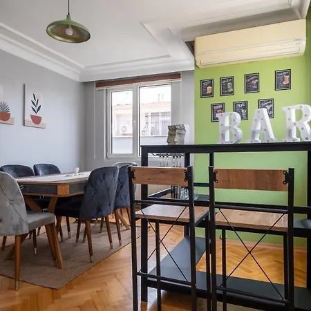 Cool 3 Bedroom In Nisantasi *